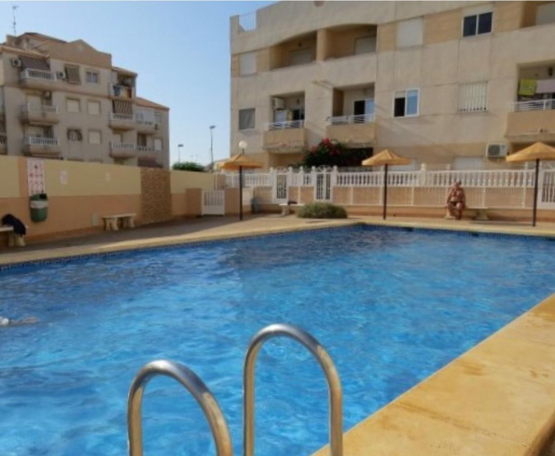 Bonito Apartamento De Dos Habitacion Y Piscina Торевиеха Екстериор снимка